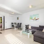 Attic With Balcony In Βίλα *