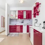 Βίλα Attic With Balcony In