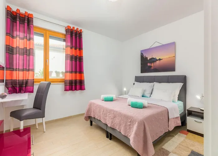 Villa Attic With Balcony In Medolino